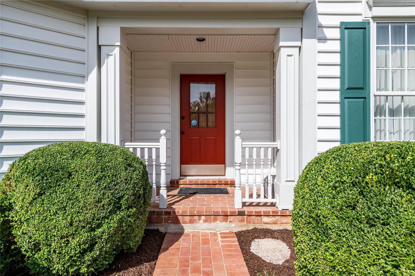 2009 Hunters Field Road Kirkwood, MO 63122 - Photo 11 of 49 Gallery Image 11