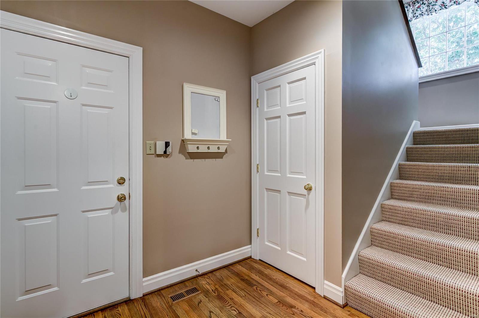 2009 Hunters Field Road Kirkwood, MO 63122 - Photo 21 of 49 Gallery Image 21