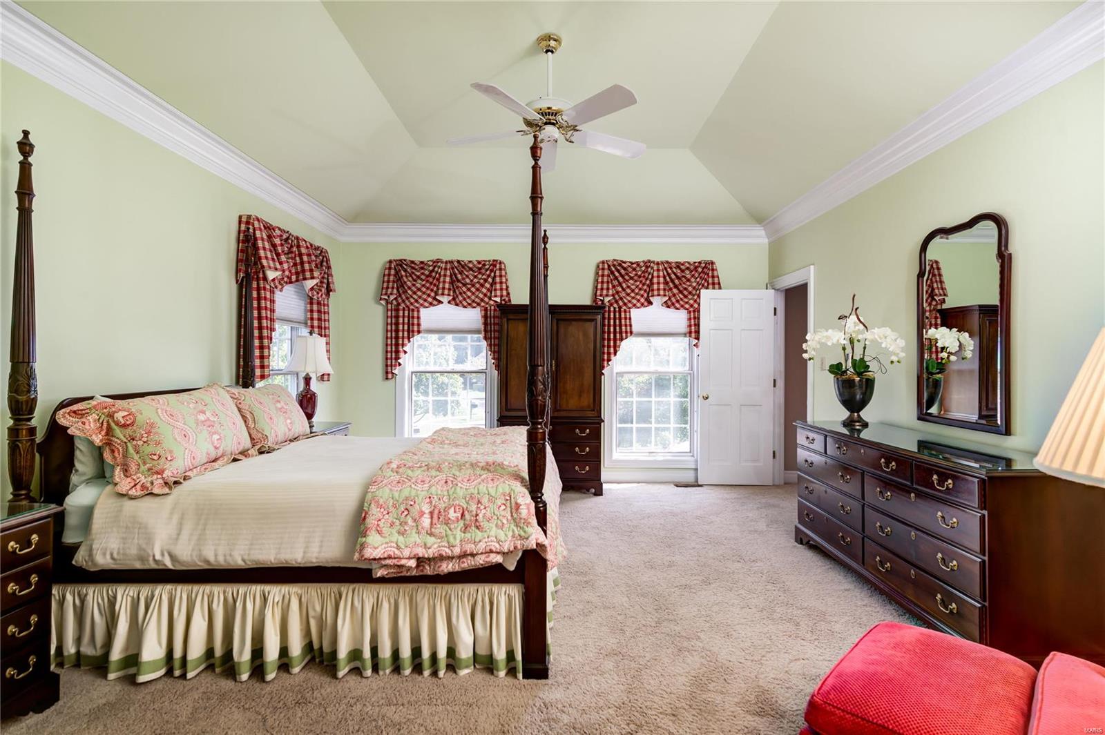 2009 Hunters Field Road Kirkwood, MO 63122 - Photo 24 of 49 Gallery Image 24