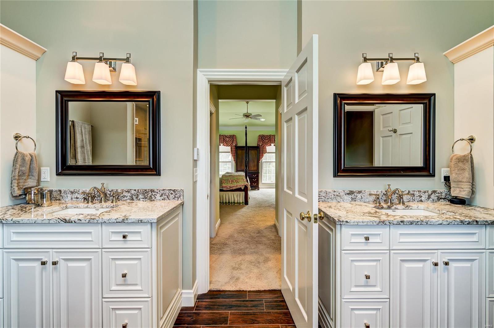 2009 Hunters Field Road Kirkwood, MO 63122 - Photo 26 of 49 Gallery Image 26