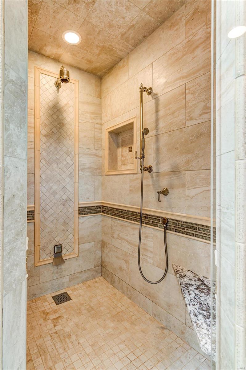 2009 Hunters Field Road Kirkwood, MO 63122 - Photo 27 of 49 Gallery Image 27
