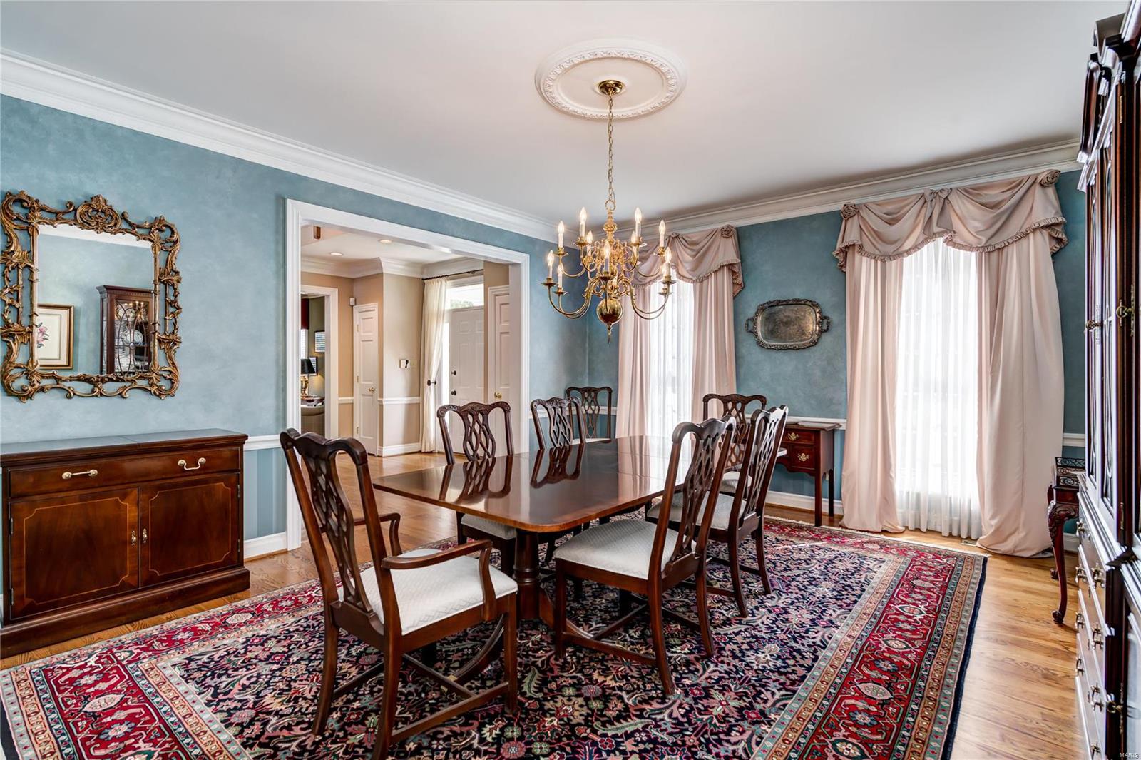2009 Hunters Field Road Kirkwood, MO 63122 - Photo 7 of 49 Gallery Image 7