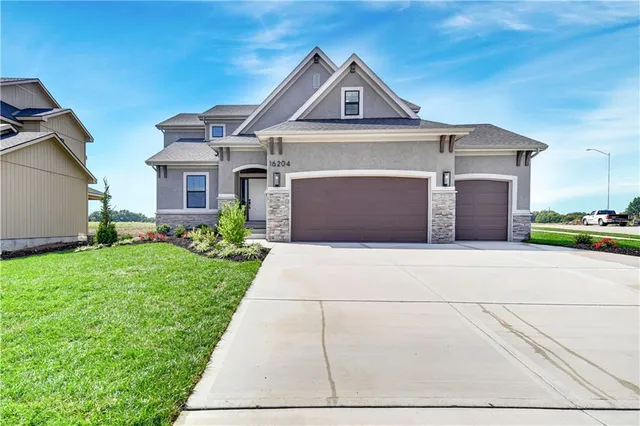 $820,000 | 16204 South Twilight Lane, Olathe, KS 66062
