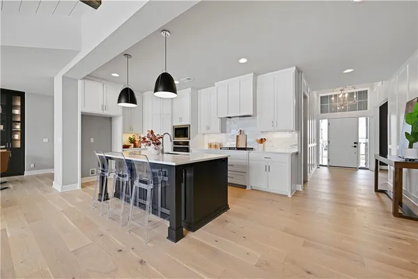 $820,000 | 16204 South Twilight Lane, Olathe, KS 66062