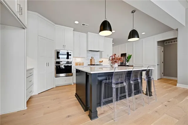 $820,000 | 16204 South Twilight Lane, Olathe, KS 66062