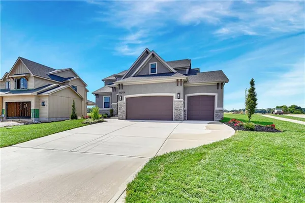 $820,000 | 16204 South Twilight Lane, Olathe, KS 66062