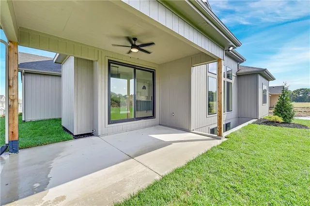 $820,000 | 16204 South Twilight Lane, Olathe, KS 66062