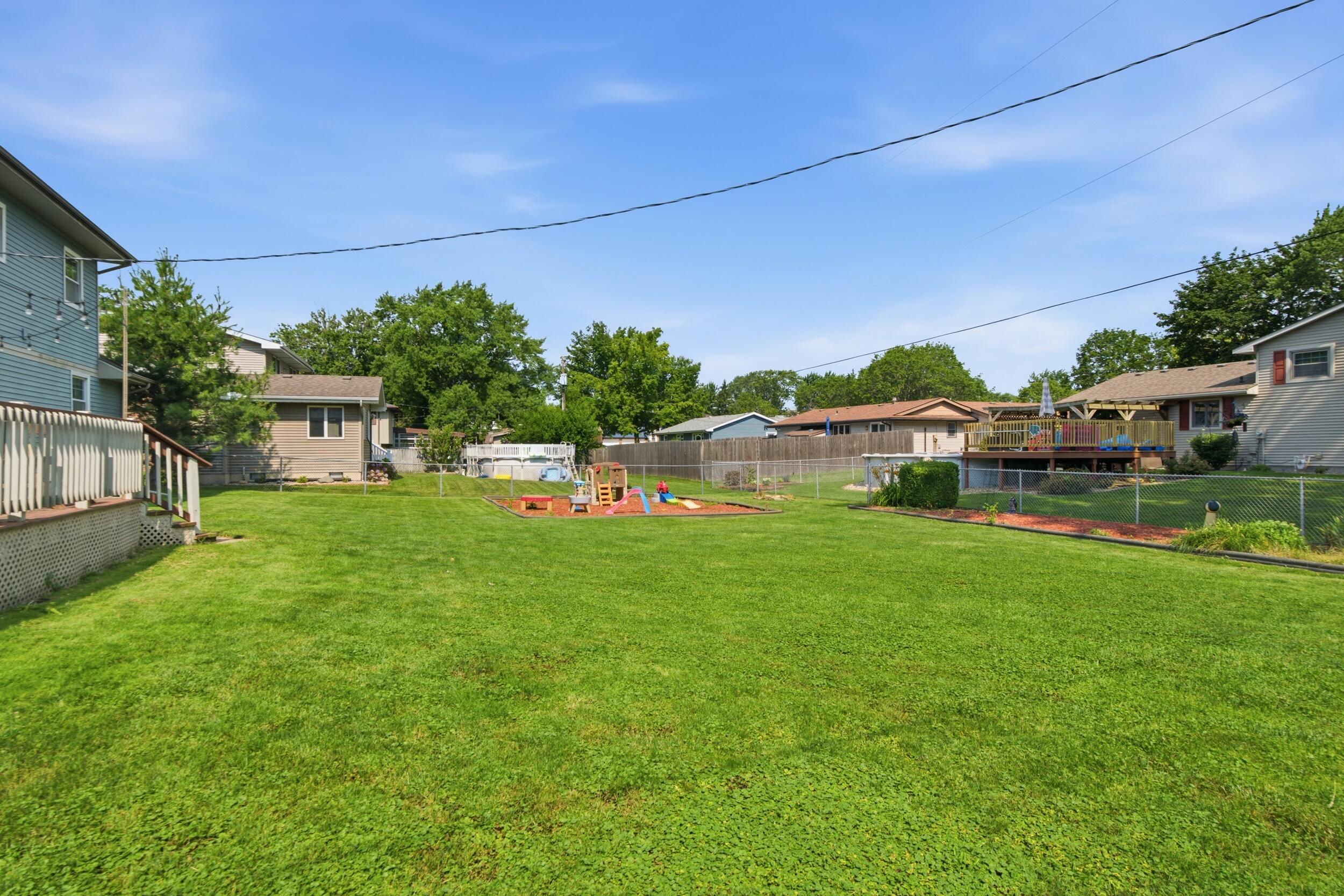 954 Mohawk Drive Crown Point, IN 46307 - Photo 26 of 27 2500x1667
