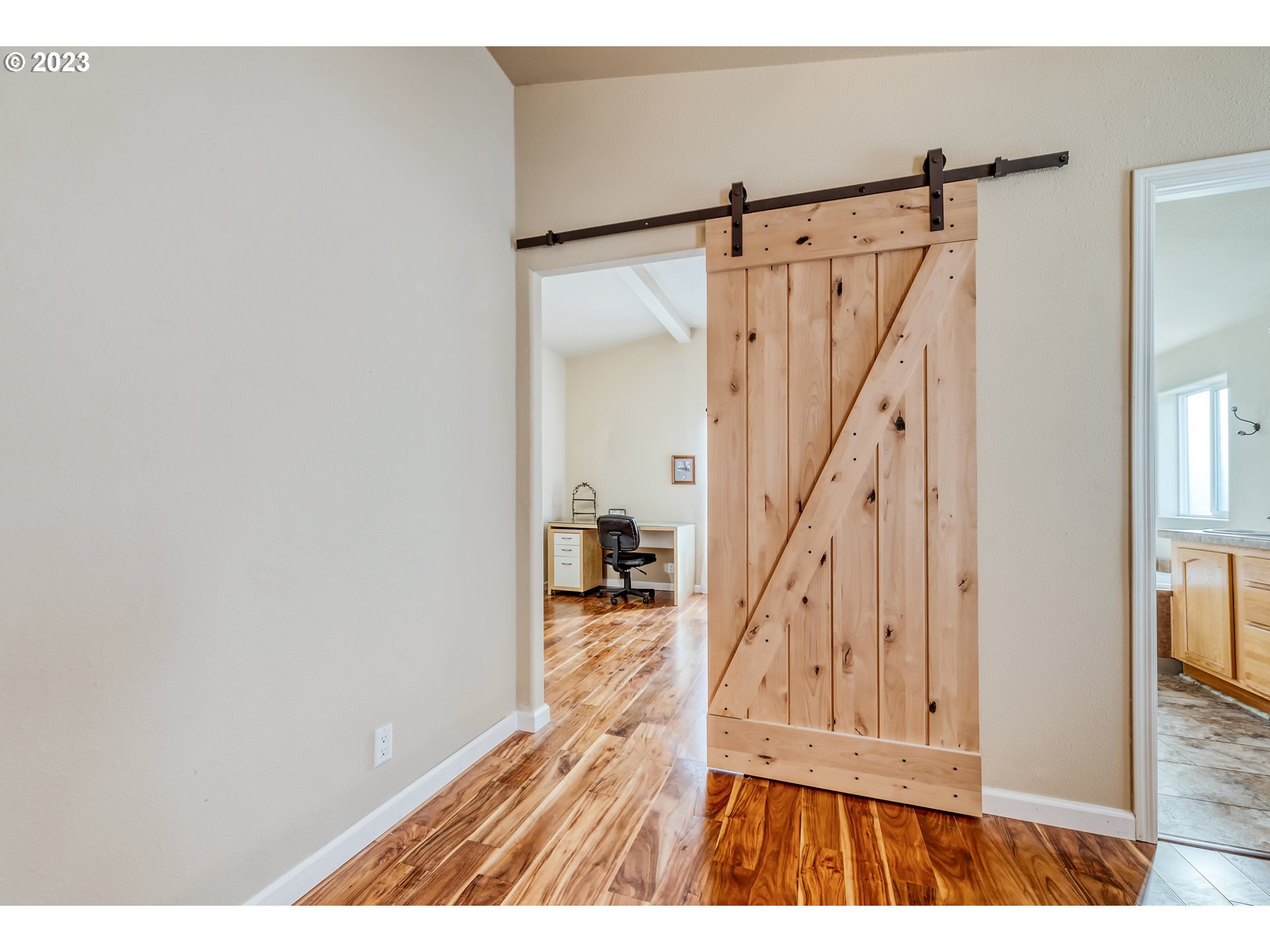 2601 Maia Loop Springfield, OR 97477 - Photo 14 of 29 a view of entryway with wooden floor