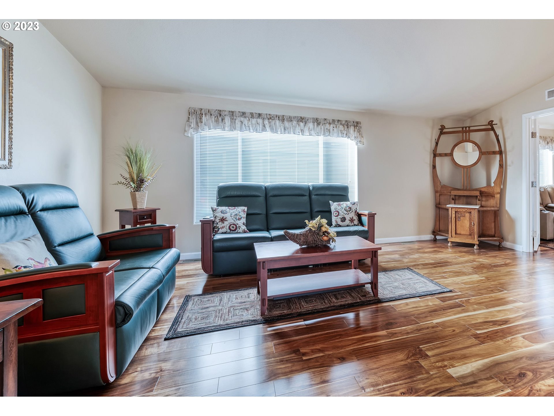 2601 Maia Loop Springfield, OR 97477 - Photo 6 of 29 a living room with furniture and a wooden floor