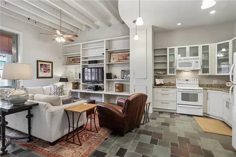 $389,000 | 524 St Philip Street, Unit 1B, New Orleans, LA 70116