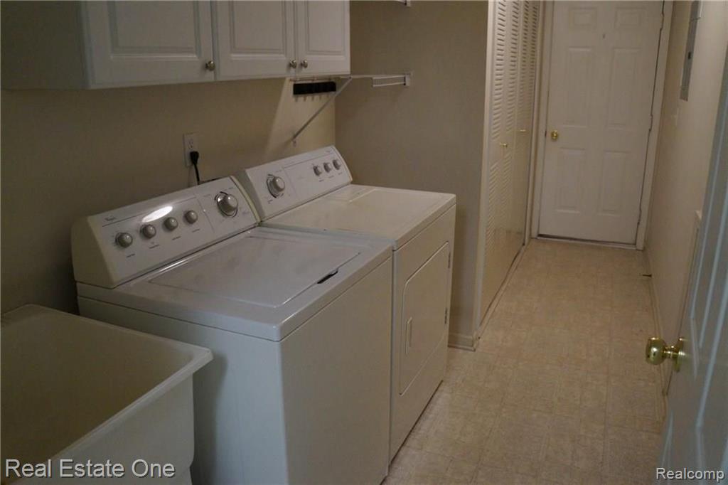 3562 Tremonte Circle, Unit 127 Rochester, MI 48306 - Photo 9 of 24