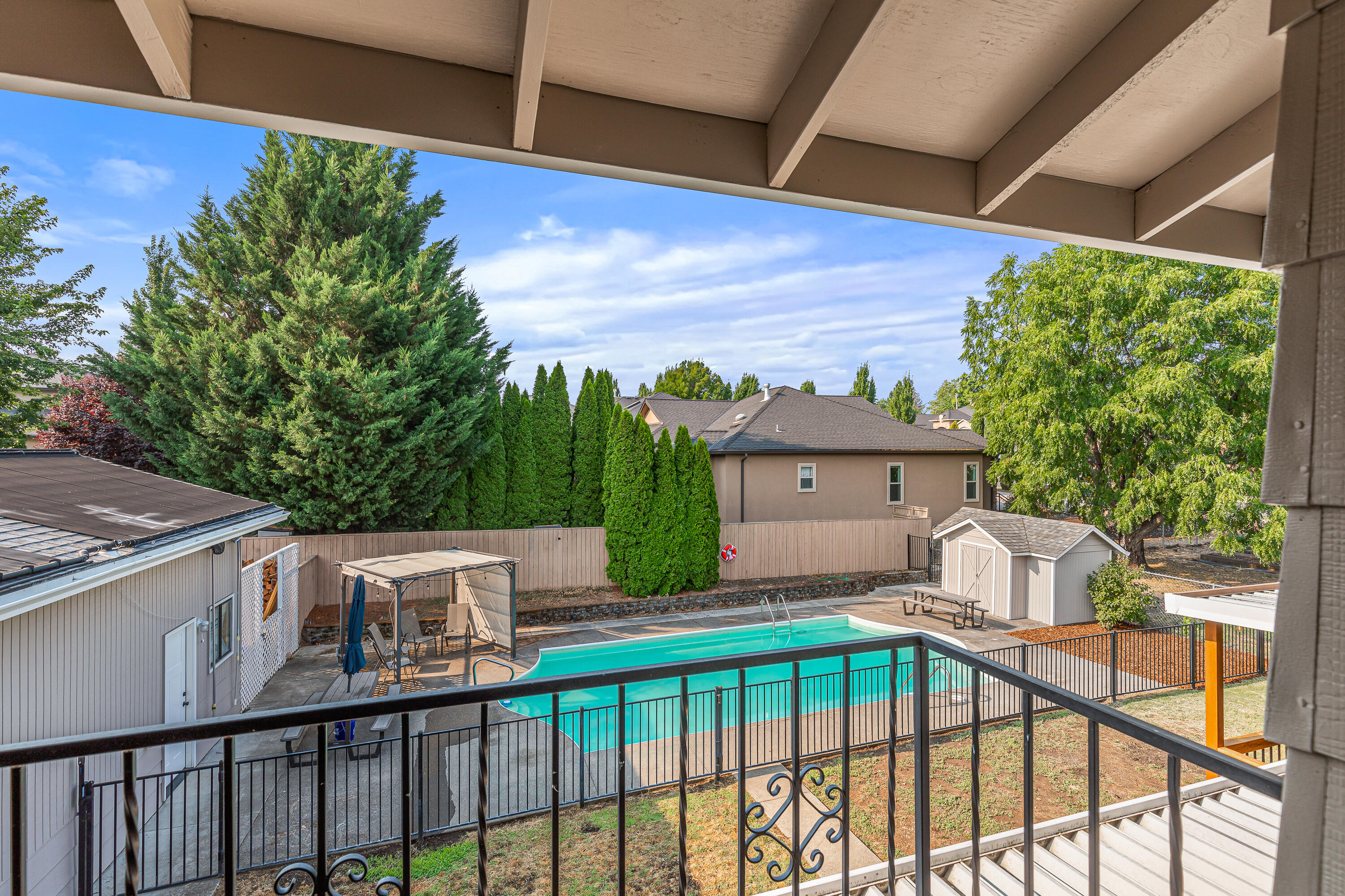 2736 Lone Pine Road Medford, OR 97504 - Photo 23 of 47 9R9A1199