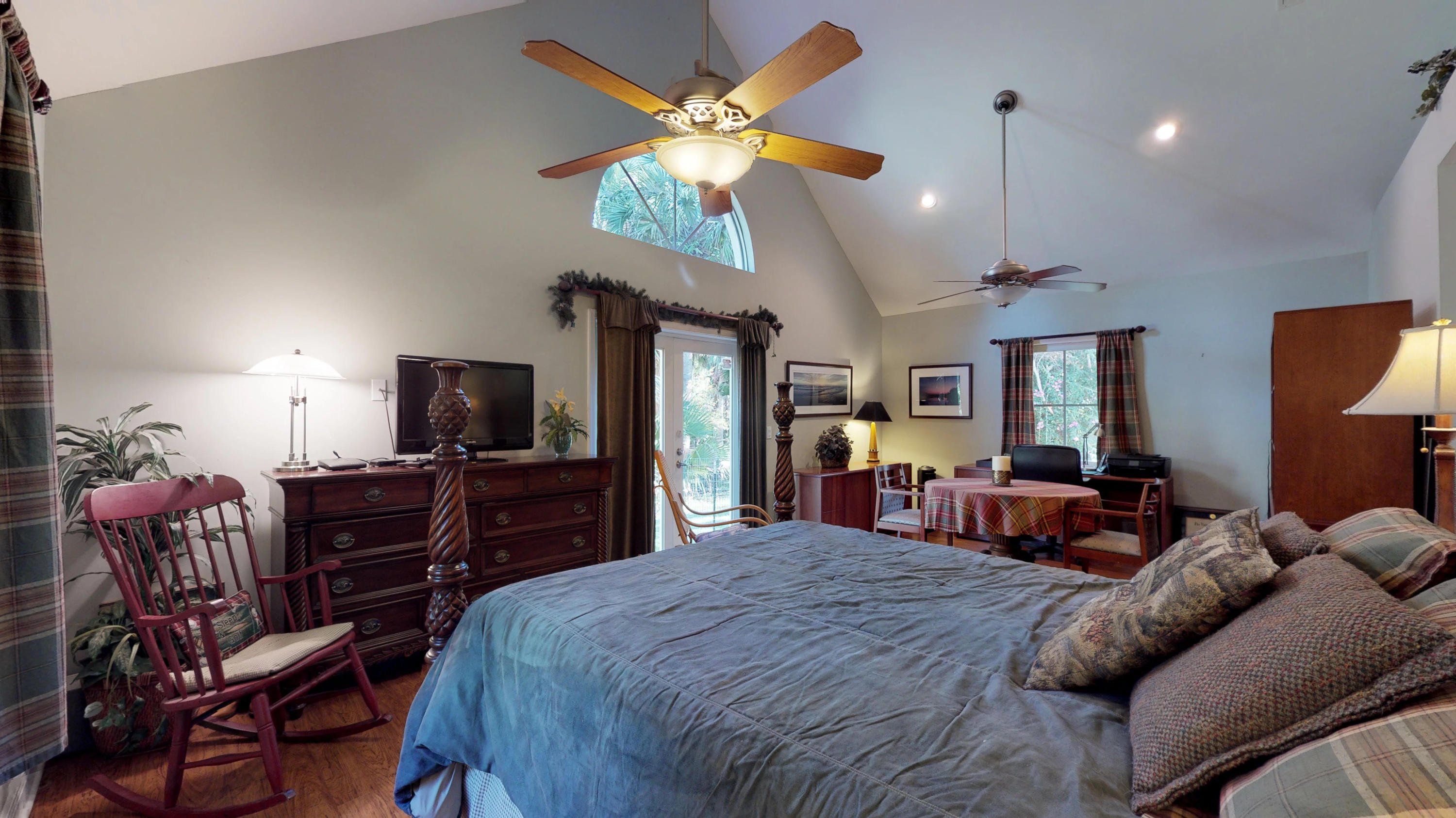 4502 Southwest Wild Turkey Road Okeechobee, FL 34974 - Photo 31 of 67 08_Master Suite (11)