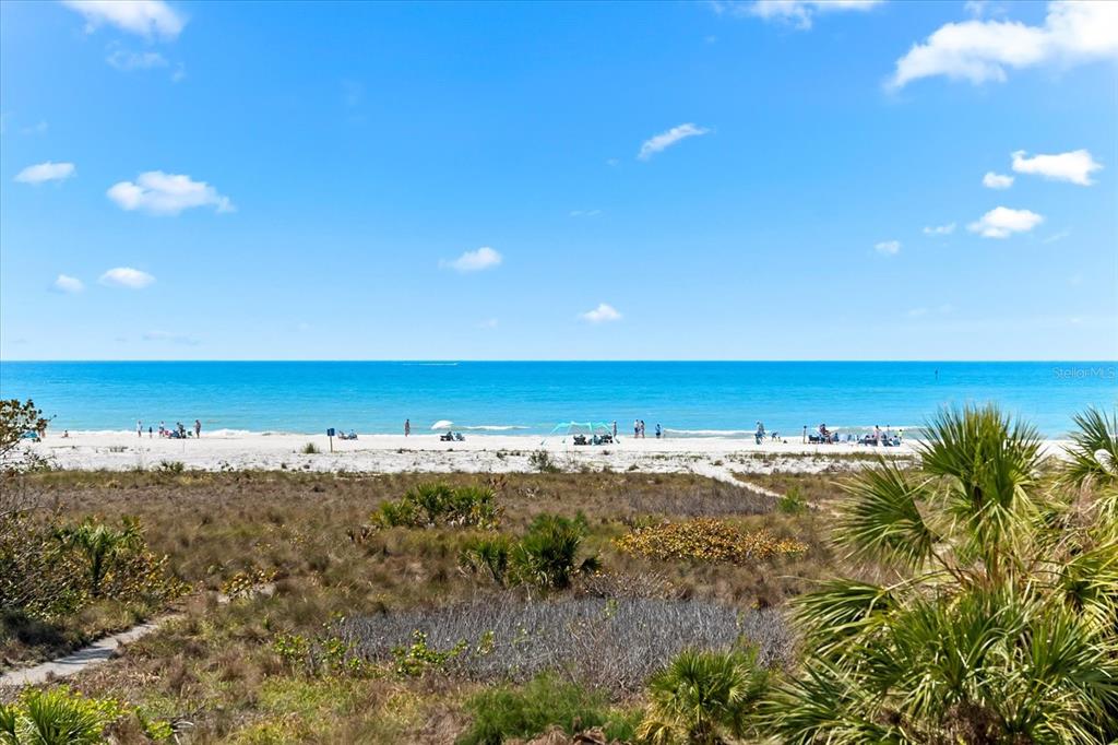 548 Beach Road, Unit 540A Sarasota, FL 34242 - Photo 39 of 77