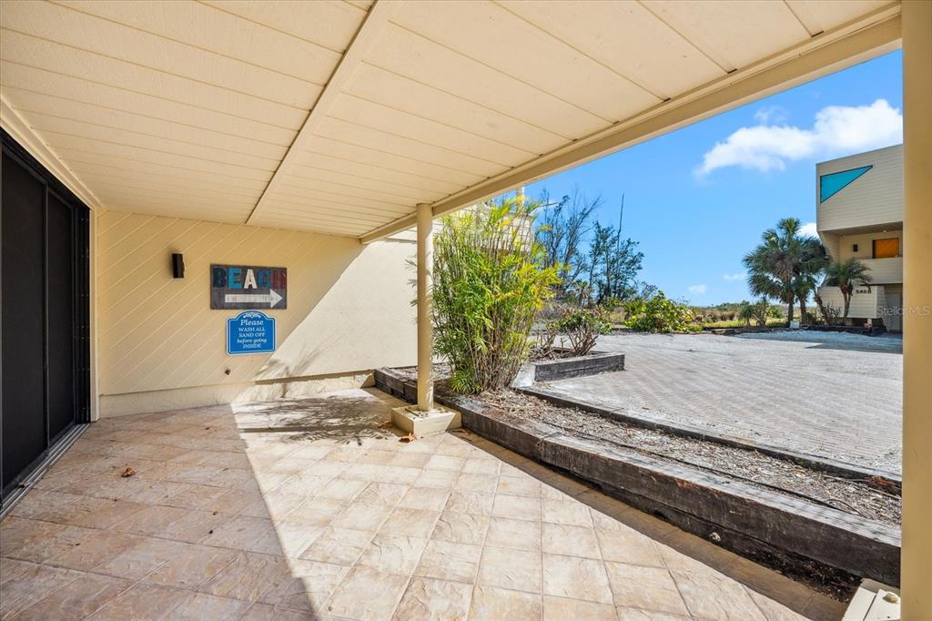 548 Beach Road, Unit 540A Sarasota, FL 34242 - Photo 41 of 77 a view of a backyard