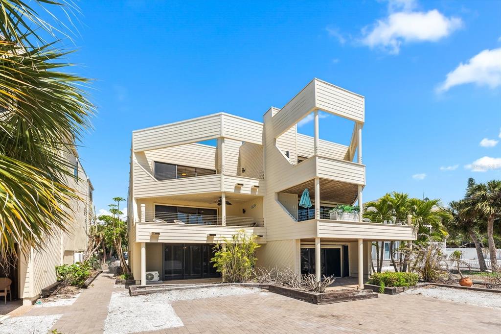 548 Beach Road, Unit 540A Sarasota, FL 34242 - Photo 44 of 77