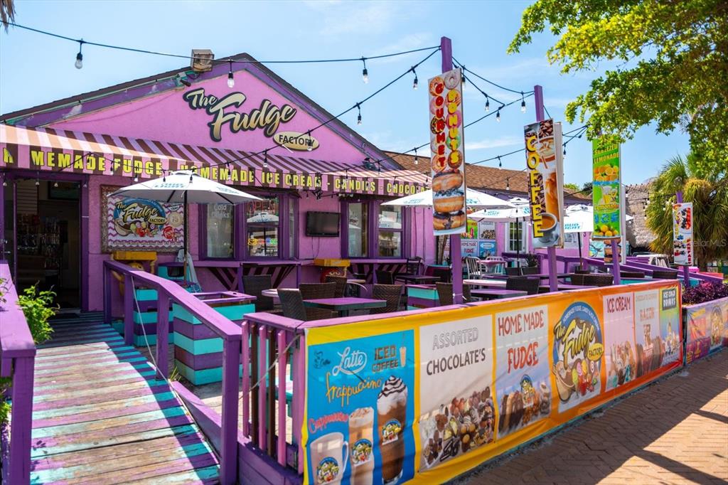 548 Beach Road, Unit 540A Sarasota, FL 34242 - Photo 66 of 77