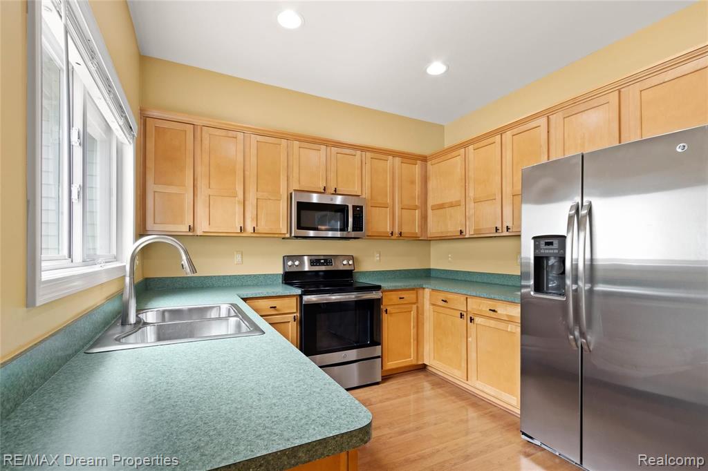 21509 Garrison Street Dearborn, MI 48124 - Photo 6 of 24