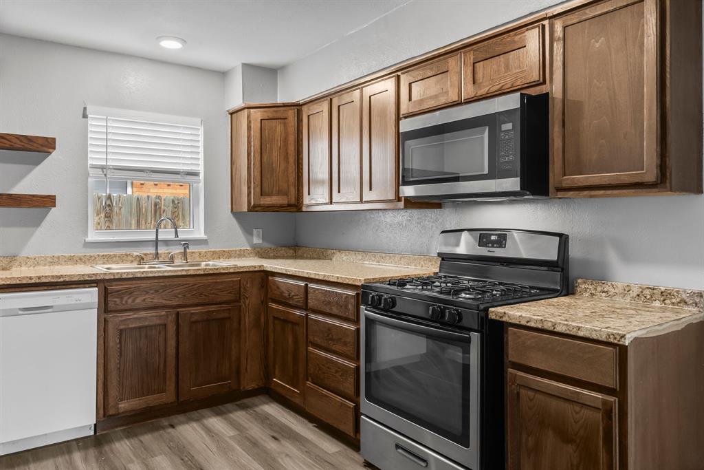 6505 Flamingo Road Greenville, TX 75402 - Photo 11 of 33