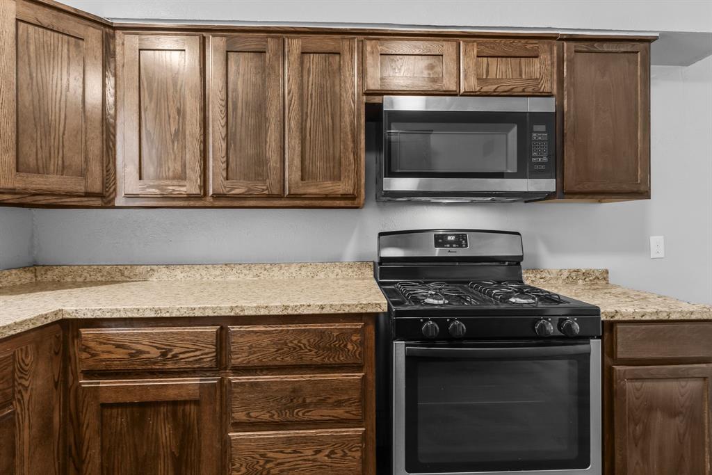 6505 Flamingo Road Greenville, TX 75402 - Photo 13 of 33