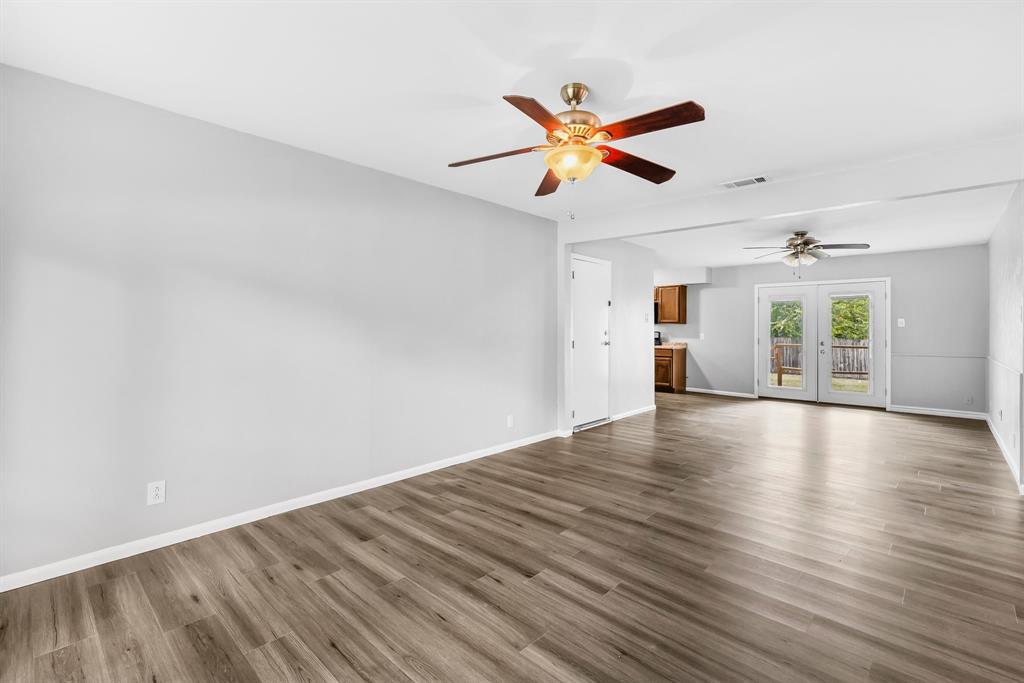 6505 Flamingo Road Greenville, TX 75402 - Photo 5 of 33