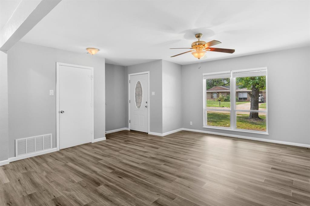 6505 Flamingo Road Greenville, TX 75402 - Photo 6 of 33