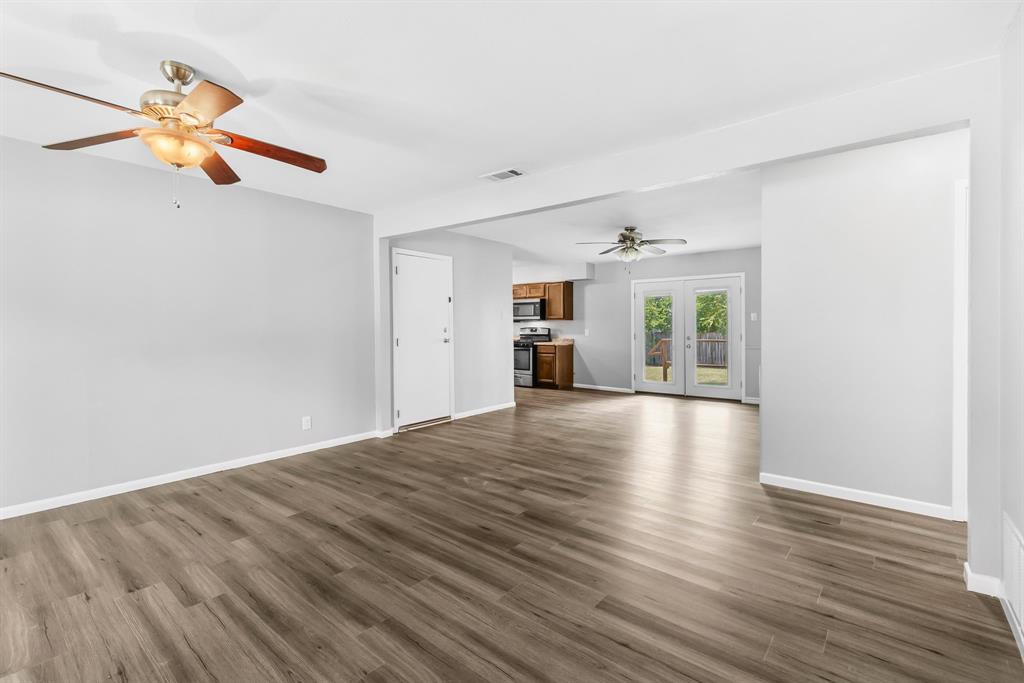 6505 Flamingo Road Greenville, TX 75402 - Photo 8 of 33