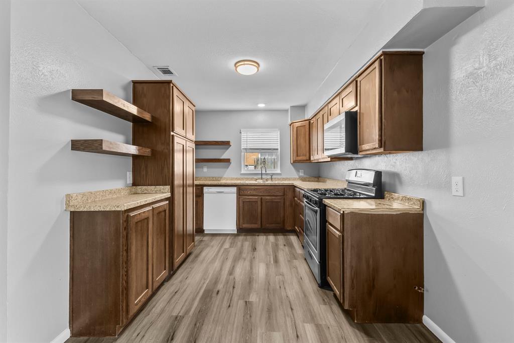 6505 Flamingo Road Greenville, TX 75402 - Photo 10 of 33