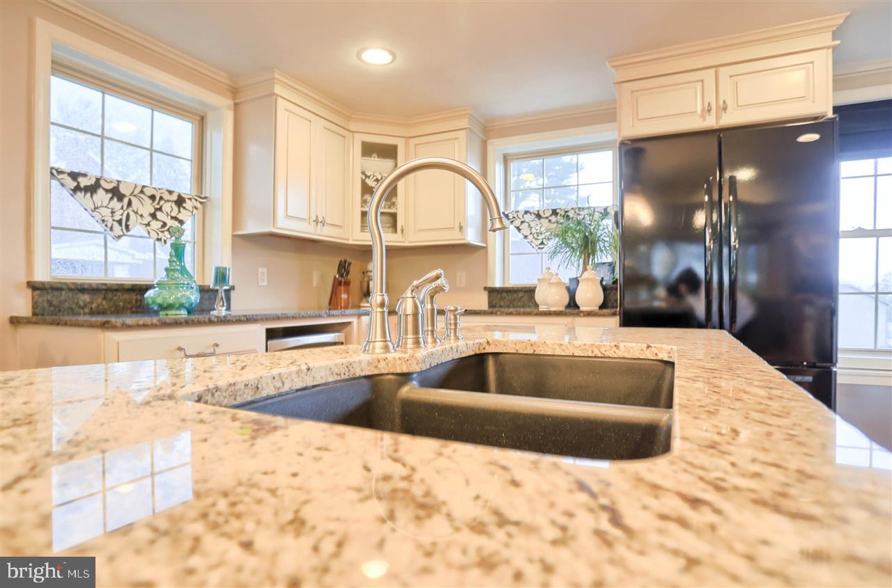 2331 Grandview Road Hanover, PA 17331 - Photo 13 of 32