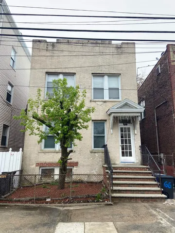 $2,600 | 66 Cottage Street, Unit 3, Bayonne, NJ 07002