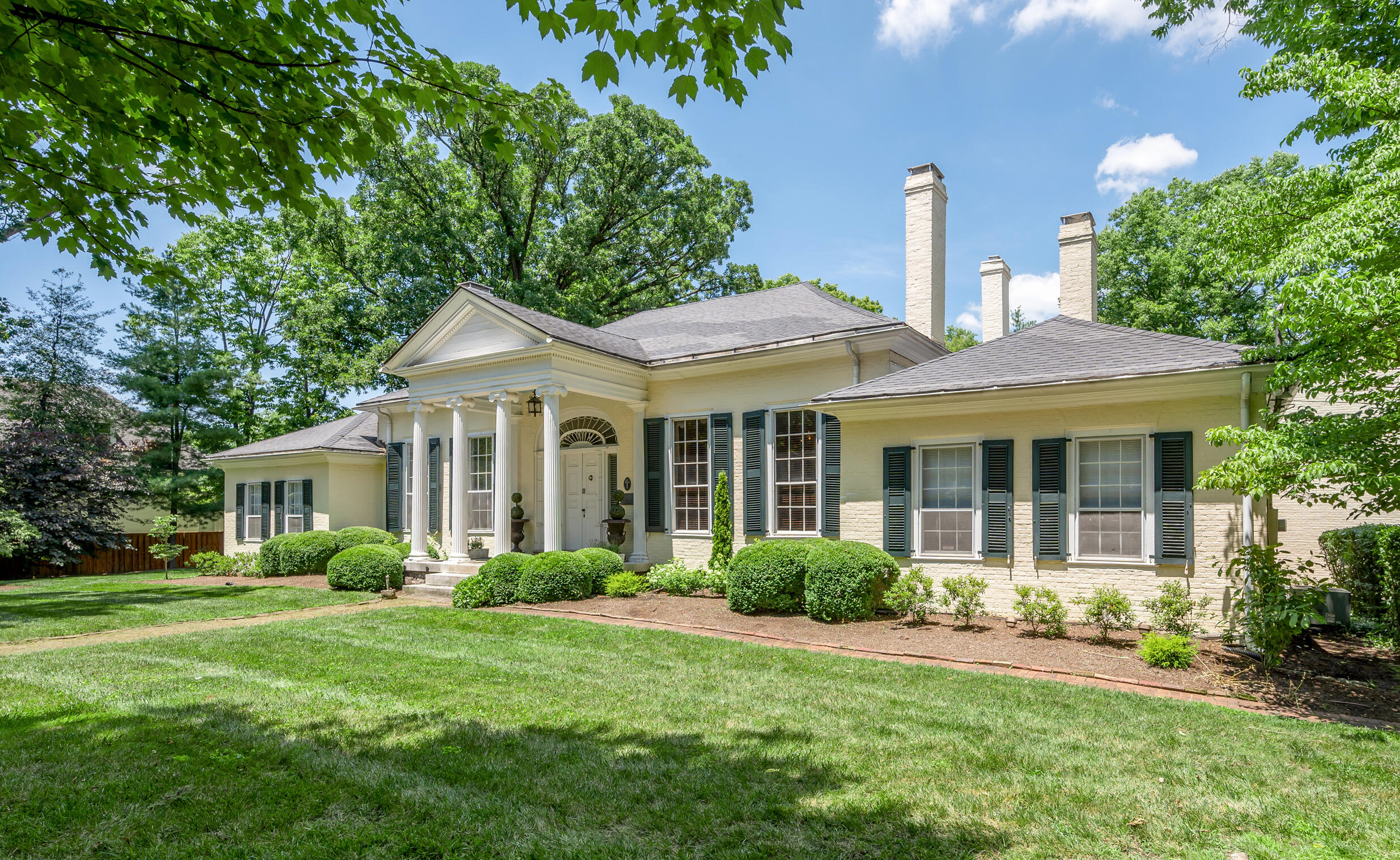 461 North Limestone Lexington, KY 40508 - Photo 1 of 112 TDB_7263