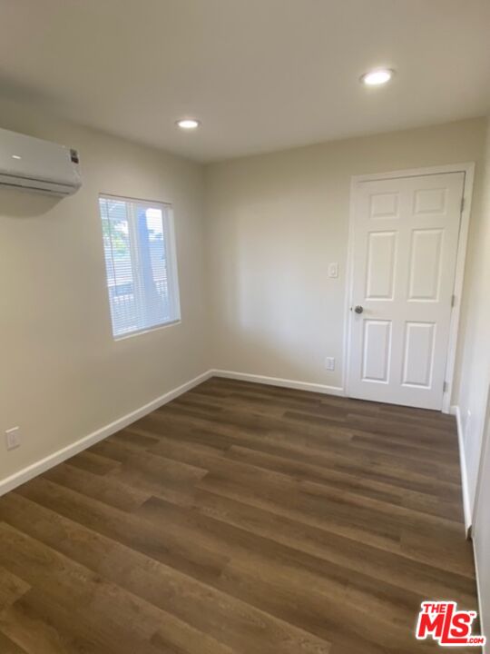 1404 Hollister Street, Unit A San Fernando, CA 91340 - Photo 2 of 9