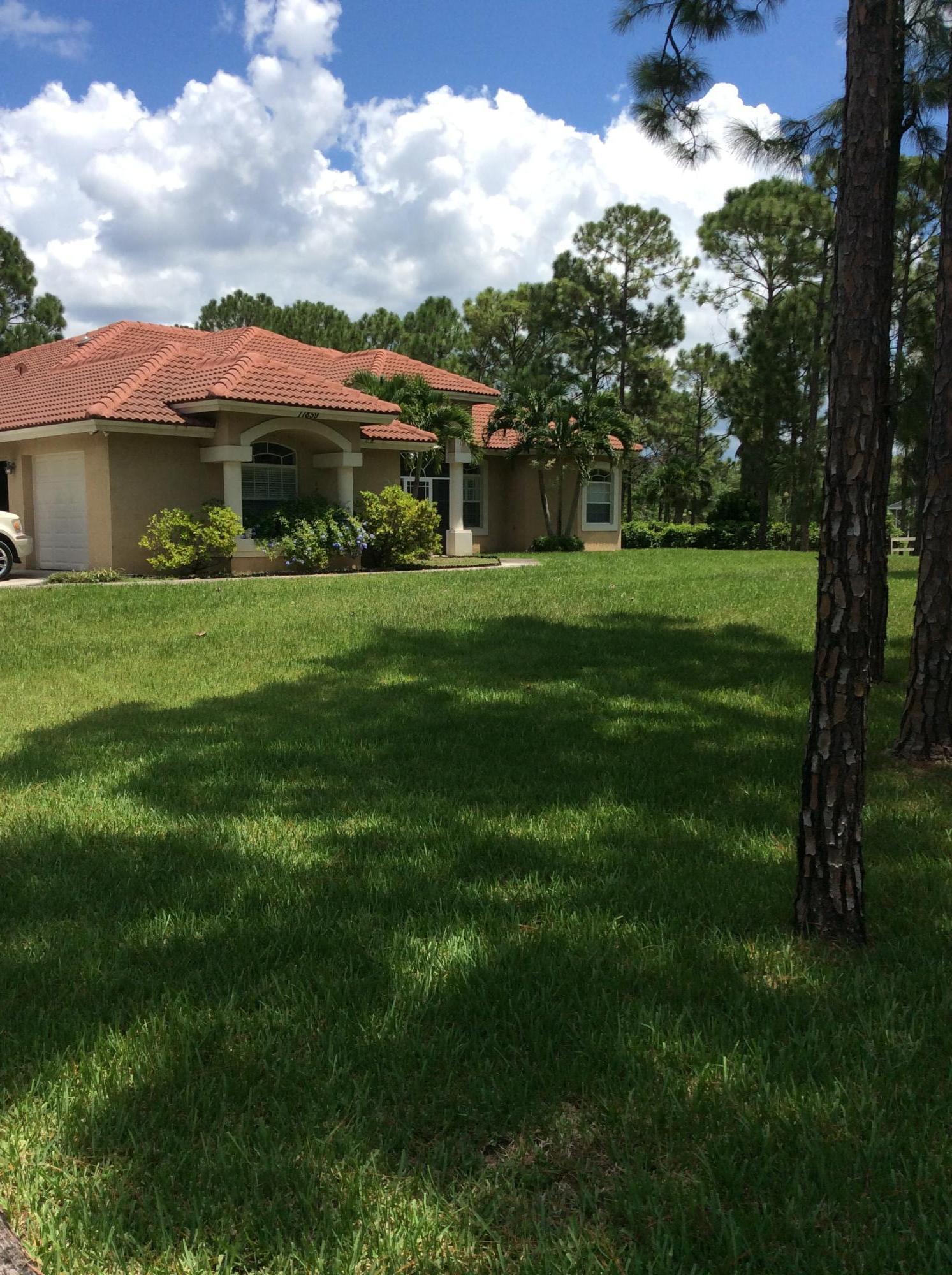 17859 88th Road North Loxahatchee, FL 33470 - Photo 16 of 25 Exterior
