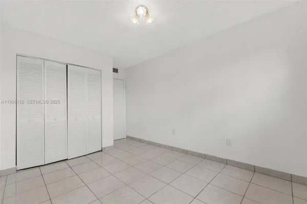 $2,225 | 6130 West 19th Avenue, Unit 305, Hialeah, FL 33012
