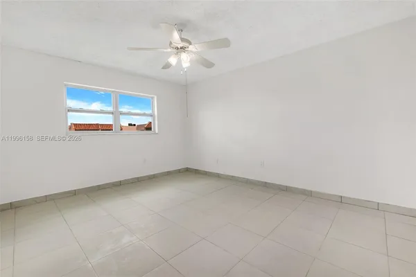 $2,225 | 6130 West 19th Avenue, Unit 305, Hialeah, FL 33012