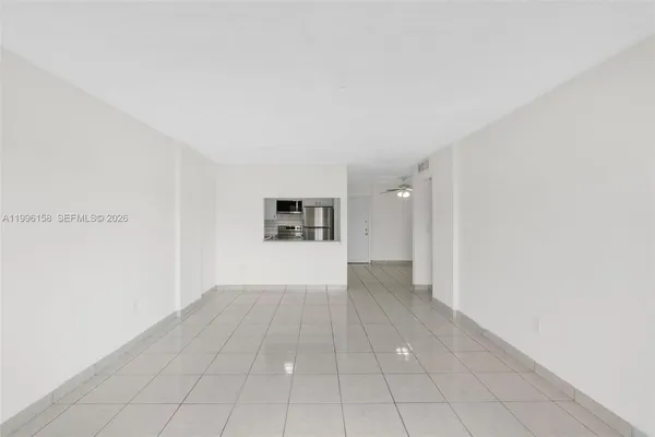 $2,225 | 6130 West 19th Avenue, Unit 305, Hialeah, FL 33012