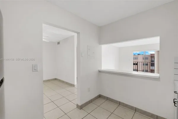 $2,225 | 6130 West 19th Avenue, Unit 305, Hialeah, FL 33012