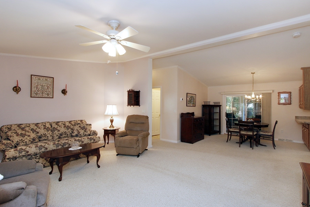 507 Crystal Way Middleboro, MA 02346 - Photo 16 of 36