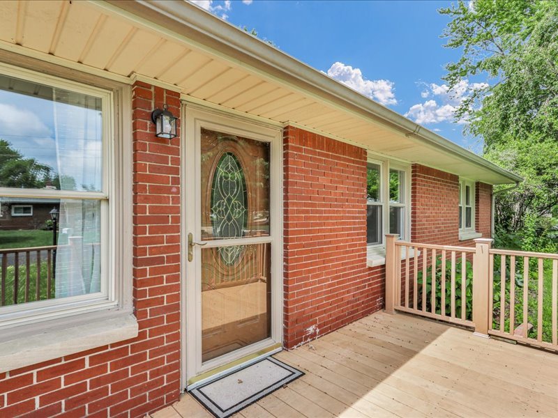 615 Breen Drive Champaign, IL 61820 - Photo 4 of 29 a view of a house with a porch