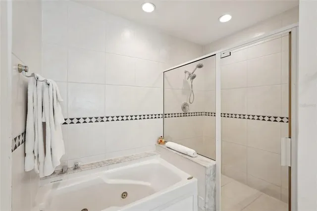 $21,000 | 55 North Washington Drive, Sarasota, FL 34236