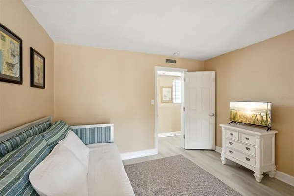 $21,000 | 55 North Washington Drive, Sarasota, FL 34236
