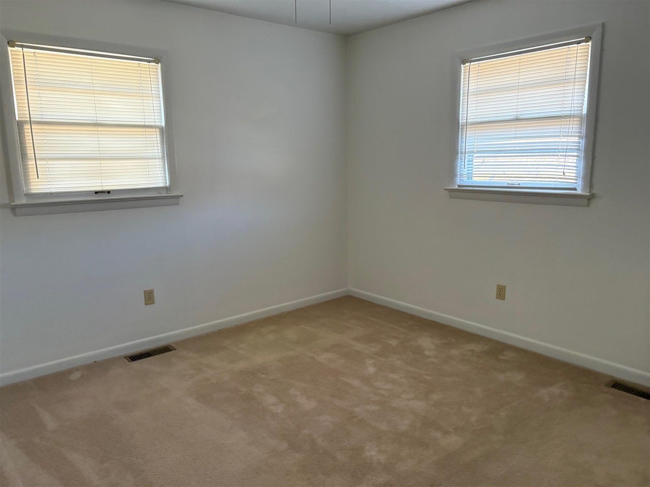 331 Green Acres Road Bowling Green, KY 42103 - Photo 8 of 15 Gallery Image 8