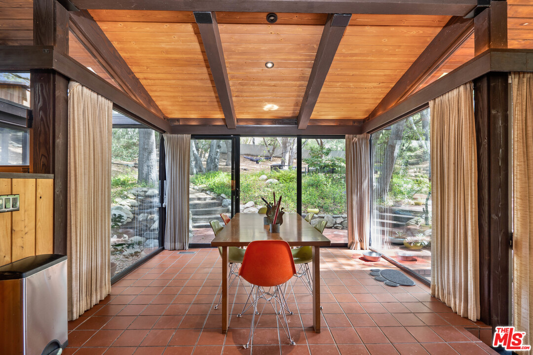 481 Cold Canyon Road Calabasas, CA 91302 - Photo 3 of 44