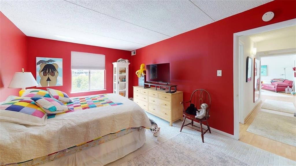 2120 Greentree Road, Unit 102E Pittsburgh, PA 15220 - Photo 18 of 32