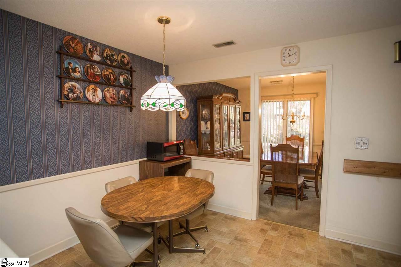 425 Sparrow Hawk Court Greer, SC 29650 - Photo 12 of 22 Gallery Image 12