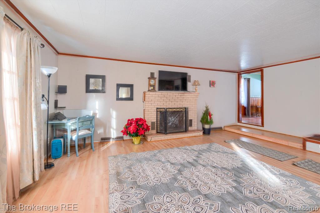 6449 Lapeer Road Burton, MI 48509 - Photo 8 of 47 Gallery Image 8