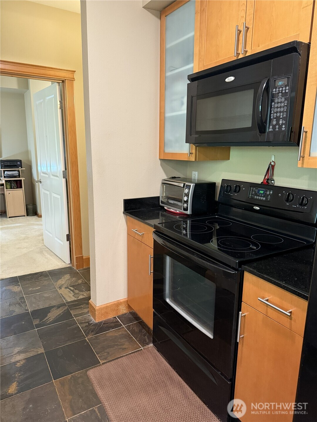 259 West Bakerview Road, Unit C203 Bellingham, WA 98226 - Photo 12 of 31