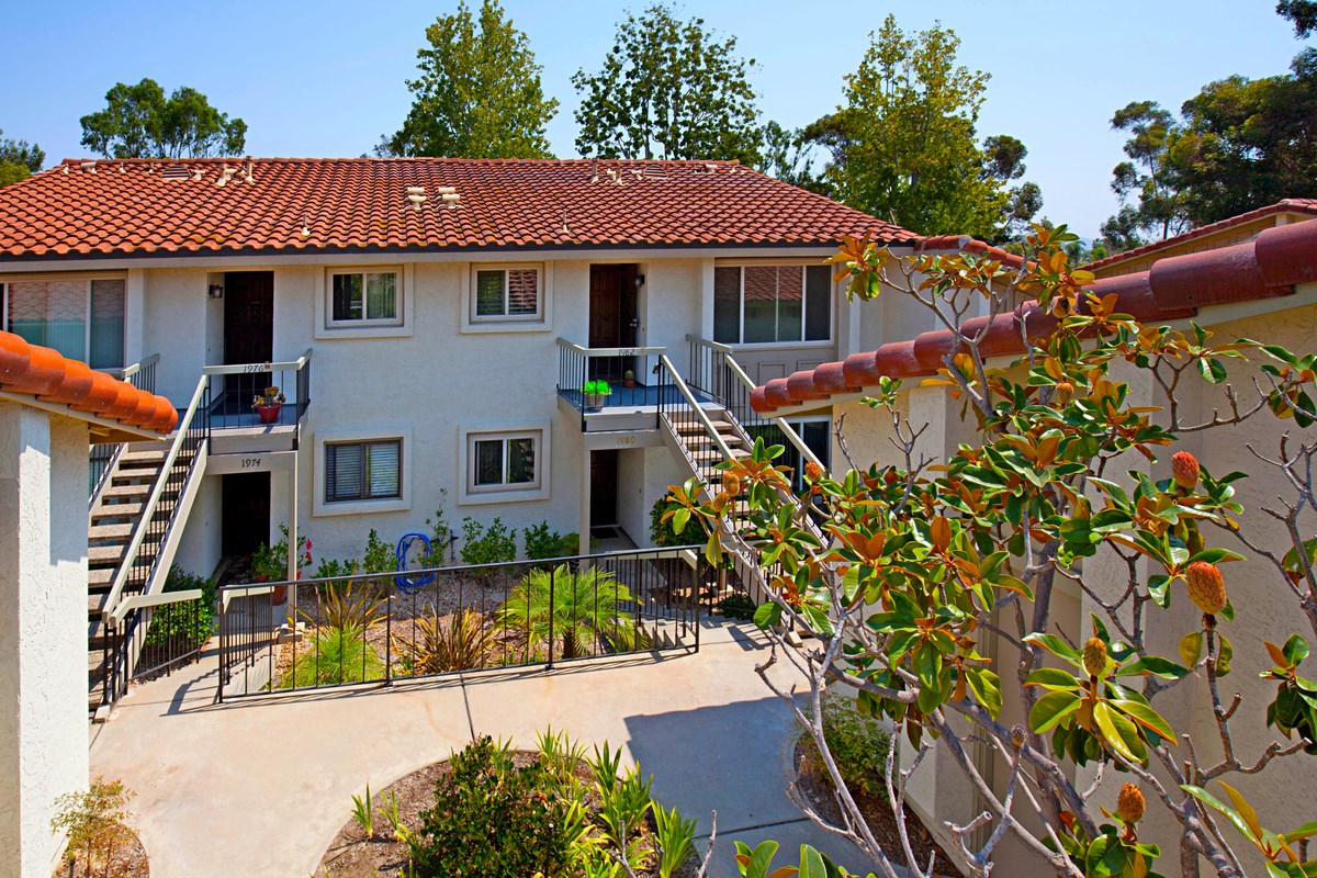 1982 Fairlee Drive Encinitas, CA 92024 - Photo 2 of 25