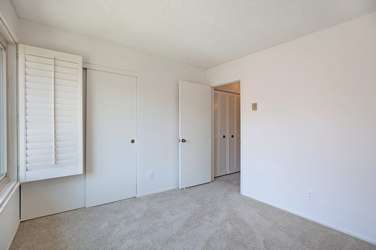 1982 Fairlee Drive Encinitas, CA 92024 - Photo 15 of 25 large closet.